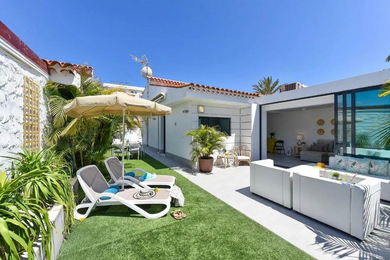 Cozy Bungalow For 6 In Playa Del Ingles Gd04 By Villagrancanaria Spain