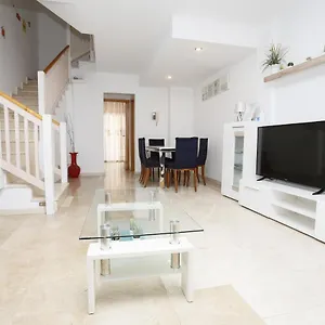 Masvacation Hr, 4room, Terrace, Parking Holiday home